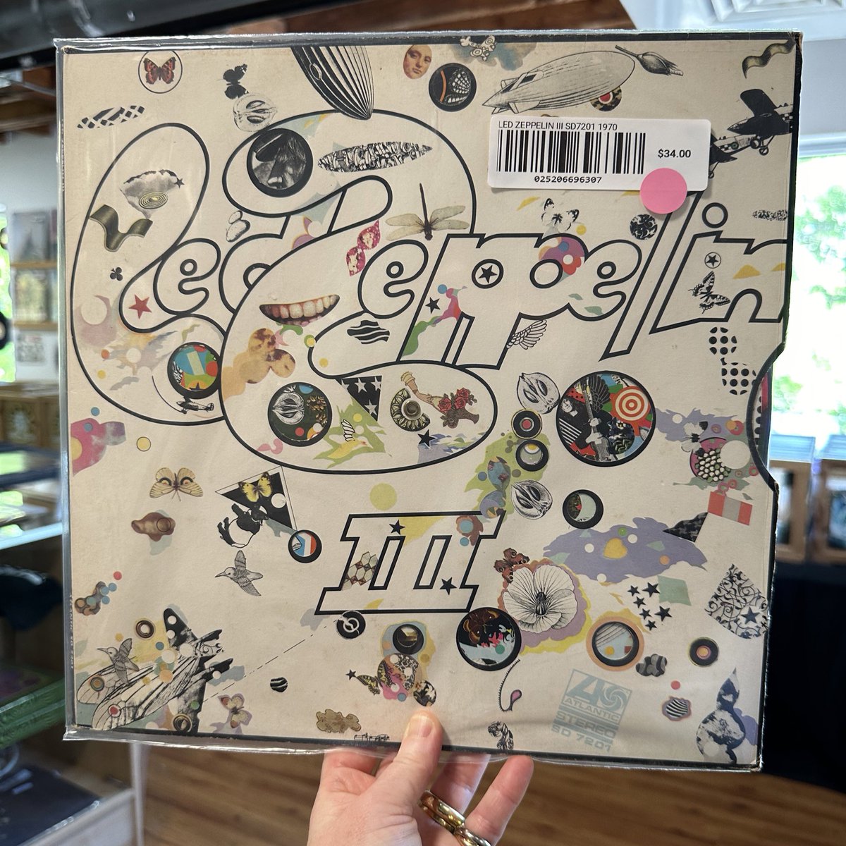 Sounds_Grounds's tweet photo. 🎈Happy Birthday Robert Plant @RobertPlant! 

Find Led Zeppelin @ledzeppelin #LedZeppelin vinyl at The Record Loft https://t.co/lGO11amKzo