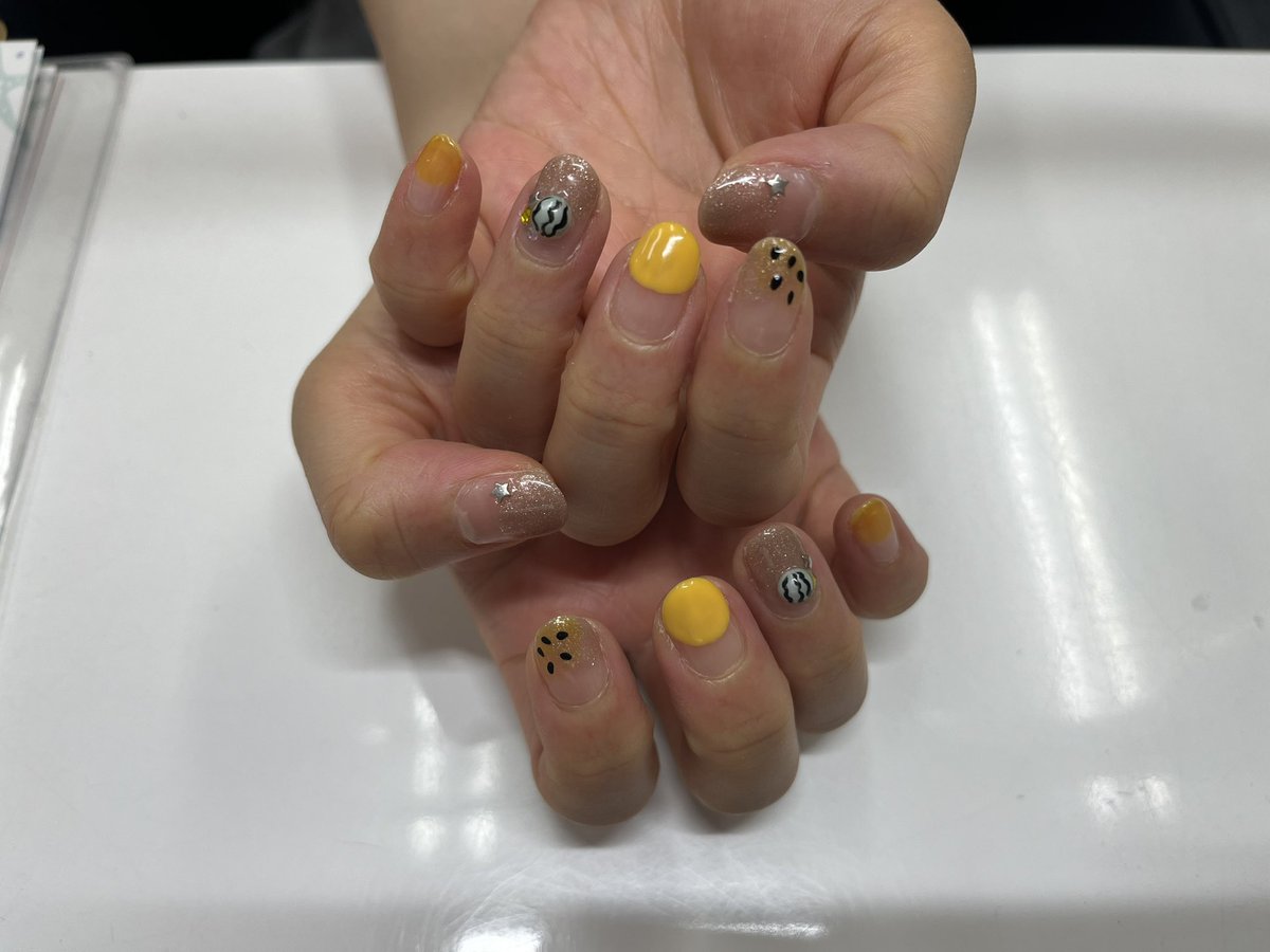 ryon_nail's tweet photo. ネイルモデル募集💅

日付🗓8月30日（火）
時間⏰12時～（1時間前後）
料金👛4990円→無料😊
場所🏠渋谷 
デザイン (画像は一例です)
お色変更できます🌻
⚠️添付の注意事項をお読み頂き、DMお待ちしてます😊　

#渋谷　#ネイル #ネイルモデル　#ジェルネイル　#オフ無料　#急募 https://t.co/fnWkiwSWfh