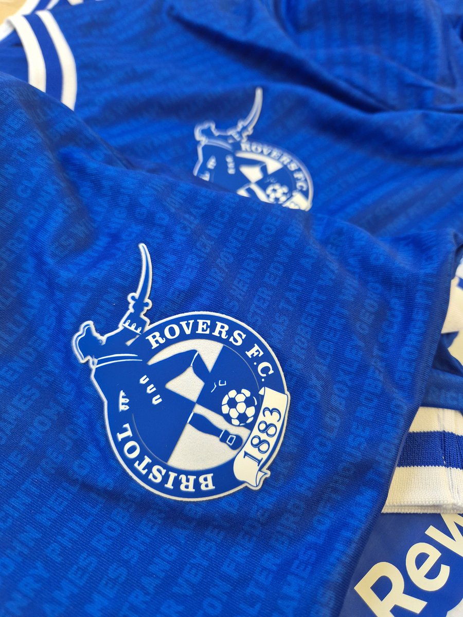 BristolRoversCT's tweet photo. π As the season begins, we'd like to thank @BRFC_Shop for donating brand-new kits for us to use during our mascot packages!
Thanks as always for your support! ππ΅βͺοΈ
#4Quarters1Community #GasFamily https://t.co/1ZgxP4ZET1