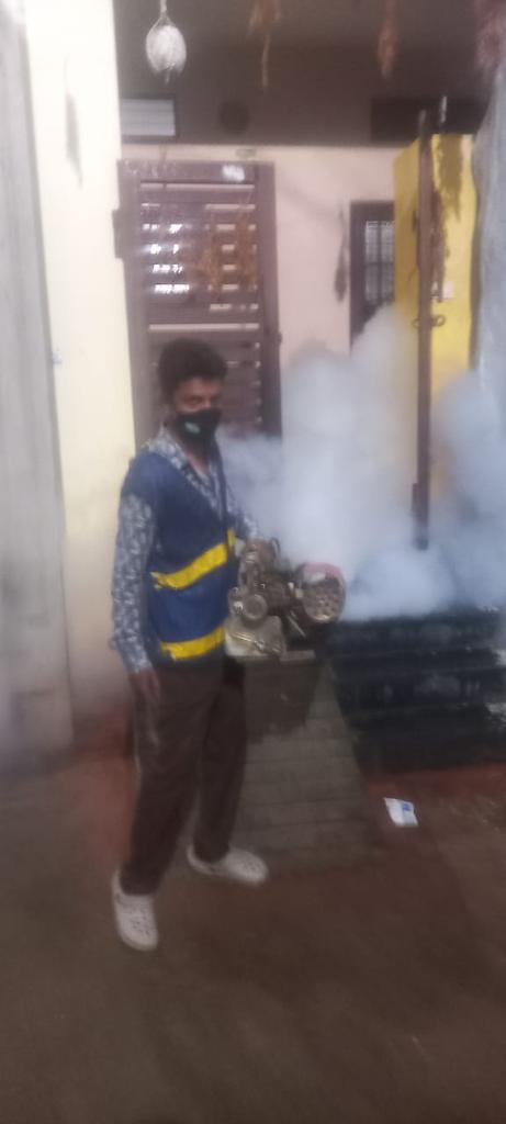 AFalaknuma's tweet photo. @MohdsaleemShar2 @GHMCOnline Fogging operation done at Doodhbowli Division https://t.co/0bXX7rI2mp