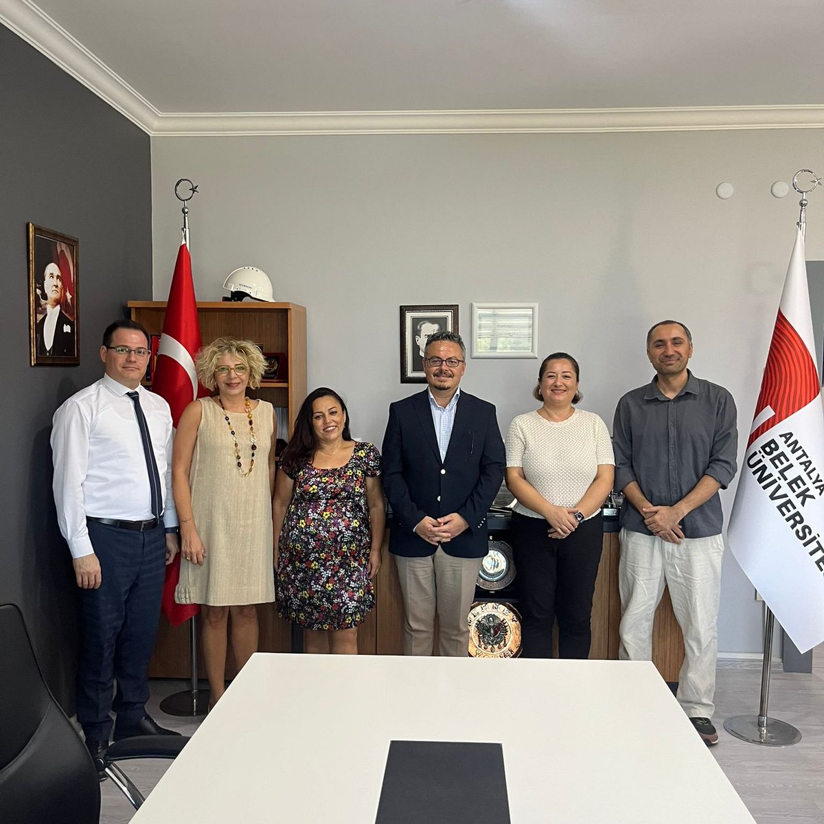 #Antalya Büyükşehir Belediyesi Dış İlişkiler Dairesi Başkanı, Zeynep Tugce CIFTCIBASI GUC, PhD Hanım ve hashtag#kız hashtag#Çocuklarına Destek Derneği YK. Başkanı Özlem Ezgin ve Genel Koordinatör Hasan Altunok bizleri ziyaret etti.