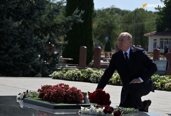 Timothy78744008's tweet photo. ❗️Russia will achieve its goals in the fight against neo-Nazis, just as it achieved its goals in the fight against terrorism, Putin says https://t.co/DwE0NFv3qJ