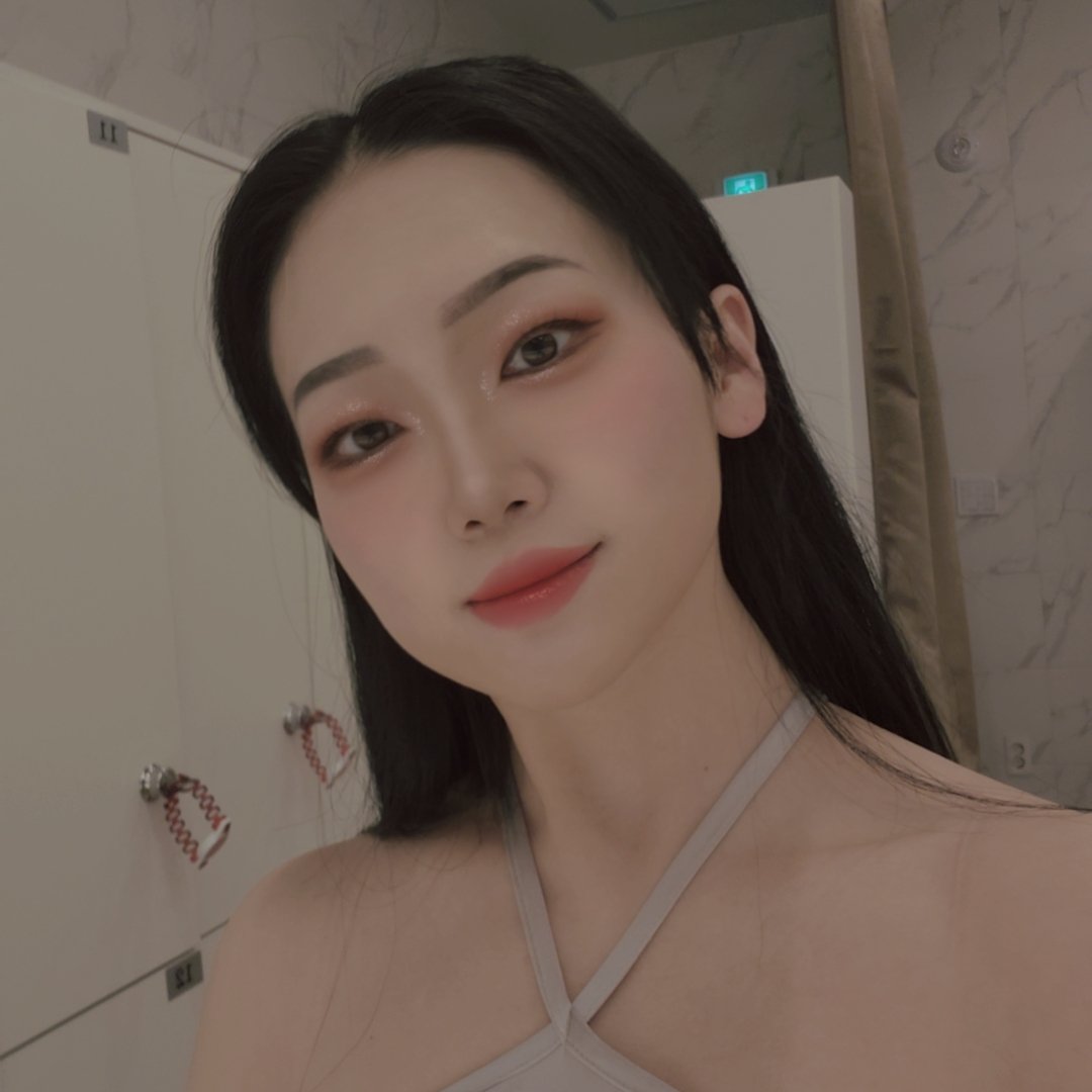 qkvm50h's tweet photo. 오늘 화장 너무 잘됐는데
갈데가 헬스장 학원 끝,,, #섹트 #가슴 #오프 https://t.co/a1PFQKifcI