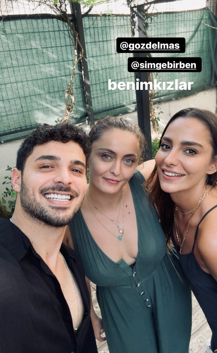 #HalitÖzgürSarı &amp; menajerleri Gözde Elmas ve Simge Birben.. ✨️
