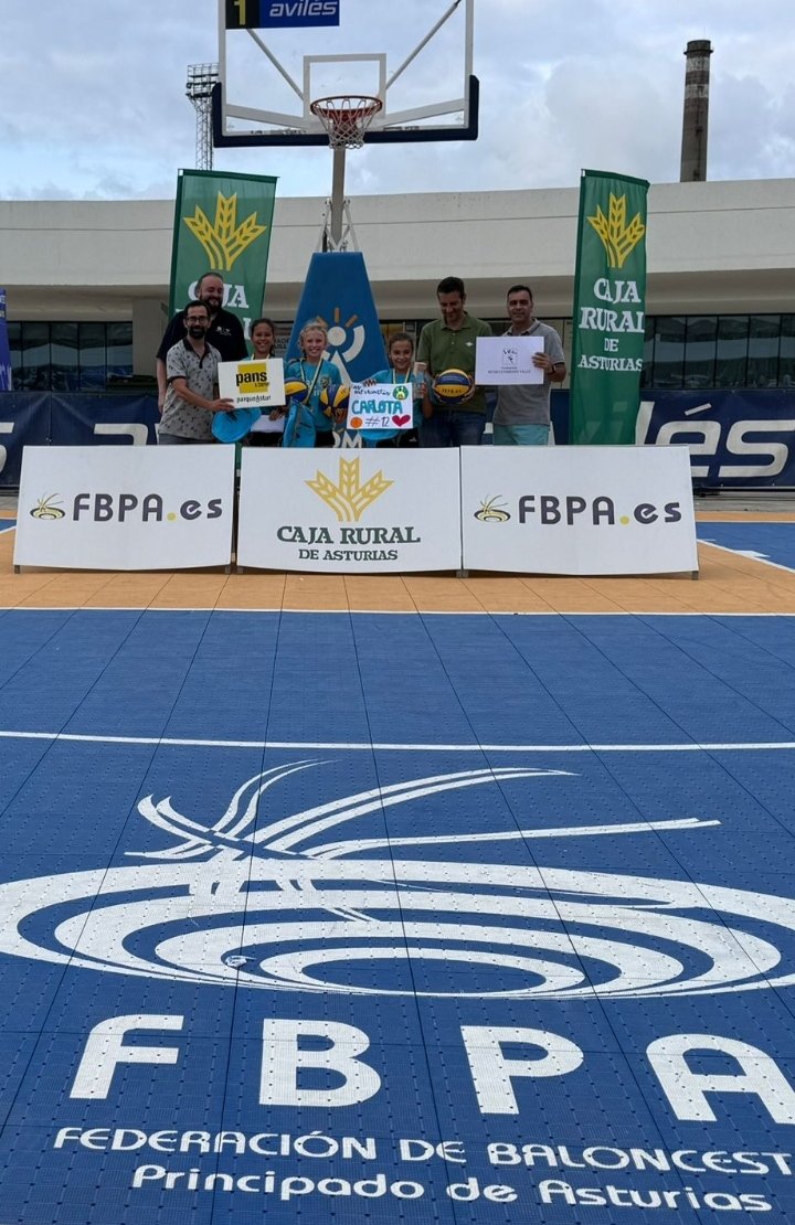 FBPA_asturias's tweet photo. 💠 TOUR 3X3 FBPA 2024 // ETAPA AVILÉS // ENTREGA DE PREMIOS 🥇 //

🏆 PREMIADOS EN CATEGORÍA ALEVÍN 👏

#TOUR3X3FBPA2024 @CRASTURIAS #KangooJump #FundaciónMuseoEvaristoValle https://t.co/SrRRwMrmaB