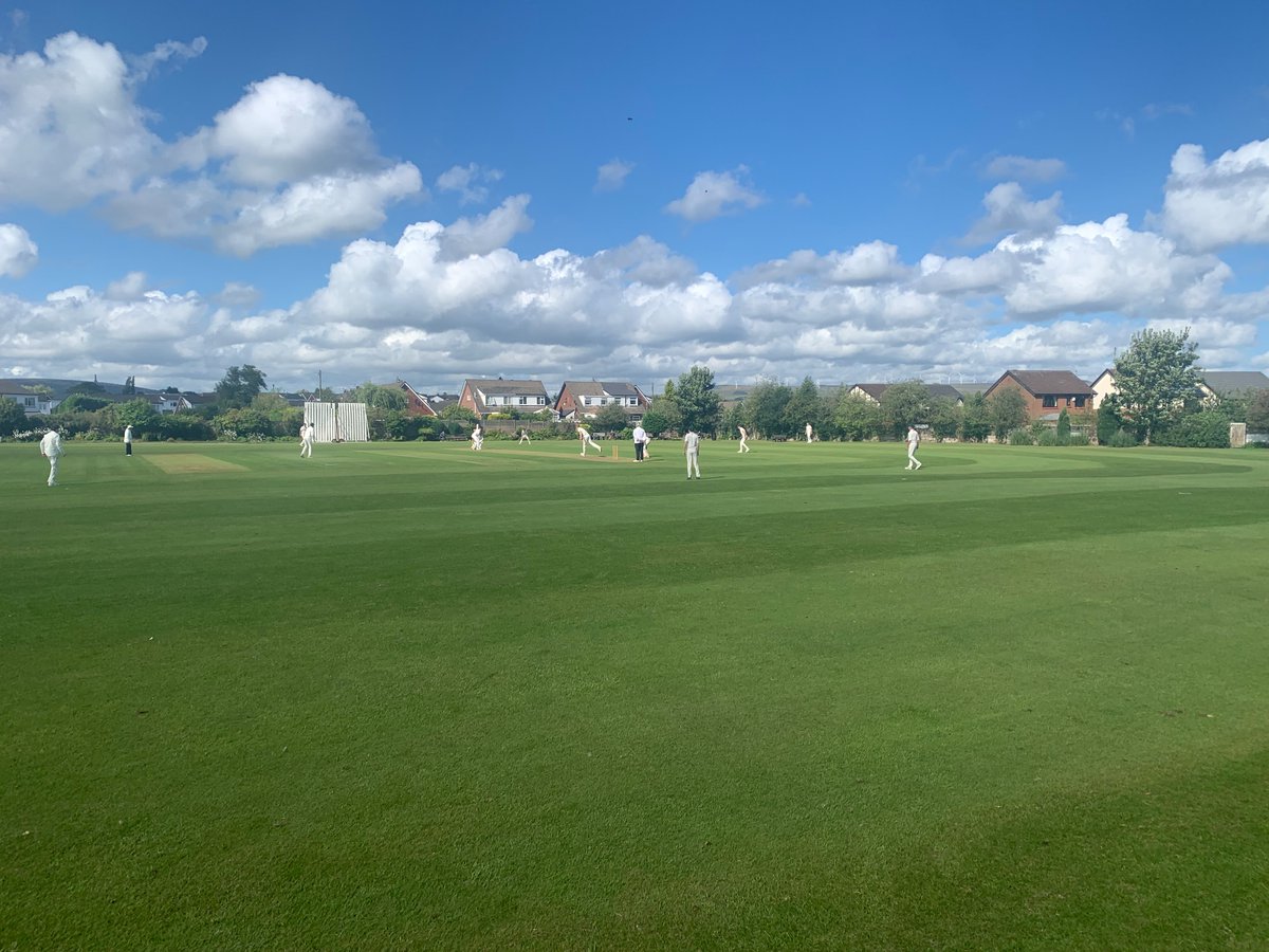 burycdg.play-cricket.com/website/result…
U15s playing West Lancs win the first game of the day
