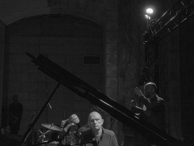 northernspyrecs's tweet photo. The Necks' new studio album, Bleed, explores a sublime language of stillness. A single, 42-minute composition expresses the unspeakable beauty of decay and space. Another totally distinct entry in a vast body of work. Out in October. https://t.co/QbHEOxGdrJ https://t.co/N0MYEoKqBi