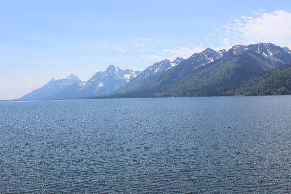 kylemariewrites's tweet photo. Day 9 of #UltExplorer:
Exploring took me to #GrandTetonsNPS + Jackson, WY a few times. While some trips were more hiking/paddleboarding, others took me into the wilderness to learn conservation + land mngt. #AmericanWildernessLeadershipSchool Vote daily! https://t.co/YrlJybBUrY https://t.co/9gt81eVaAT
