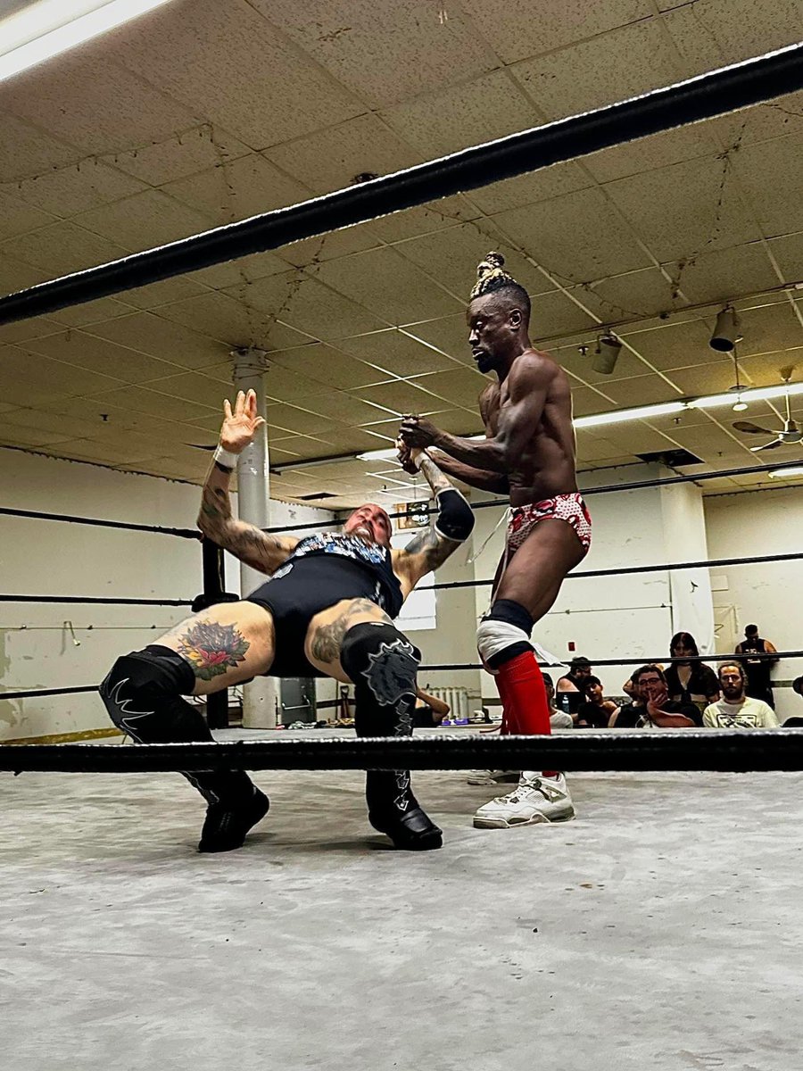 123Lutte's tweet image. BRAD ALEKXIS and DEXTER DOOM squared off at UP IN SMOKE! It was a first time ever encounter , and one you won't want to miss ! Watch the full match here: 

youtu.be/P1jm7uagO4o?si…

#fullmatch #indiewrestling #prowrestling