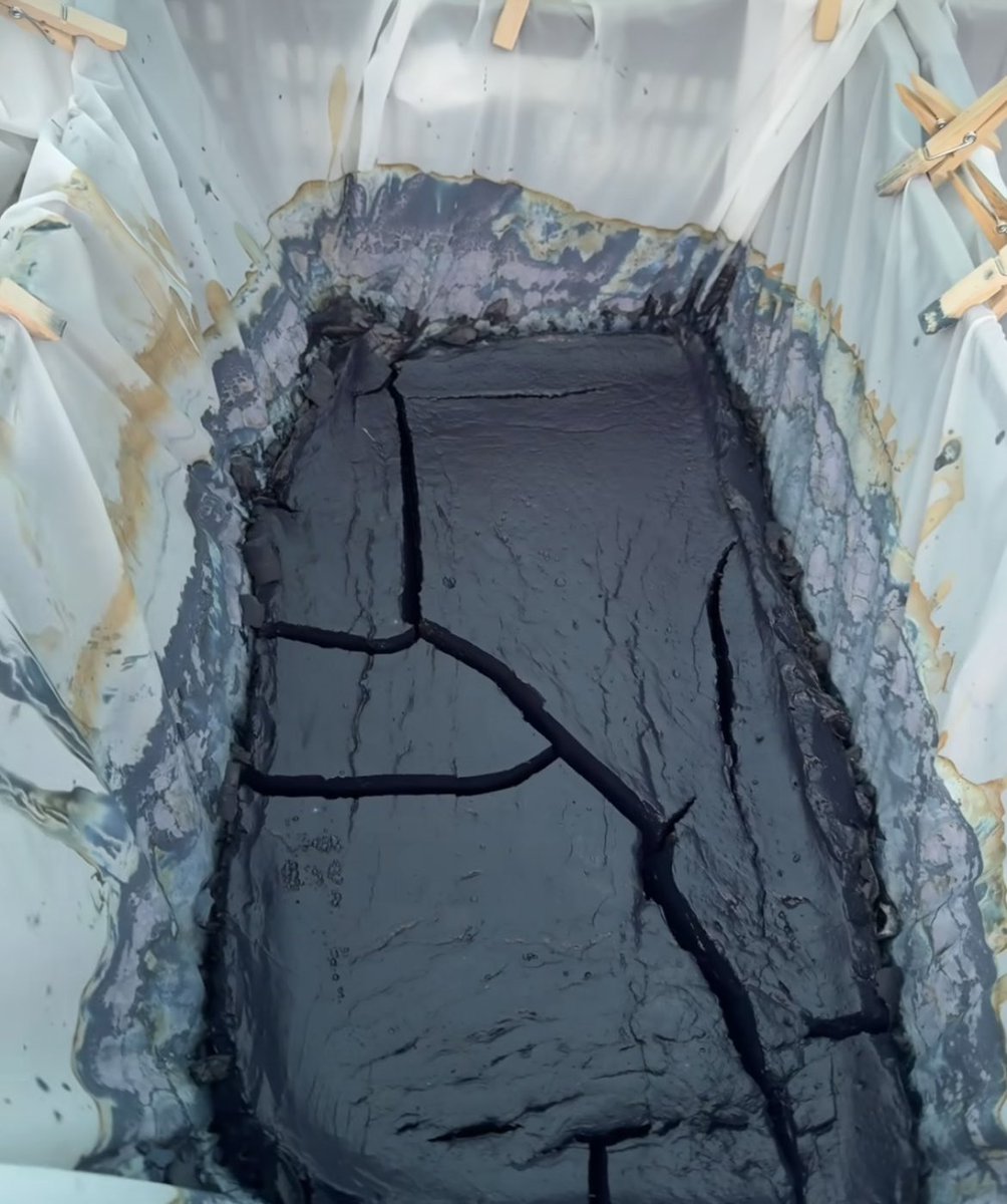 Fancy building your own indigo vat? Guernsey growers Bailiwick Blue now have this season’s harvest in stock. Here is their paste drying, ready to package up, part of a 400kg leaf harvest. It never stays in stock for long. bailiwickblue.com/products/indig…