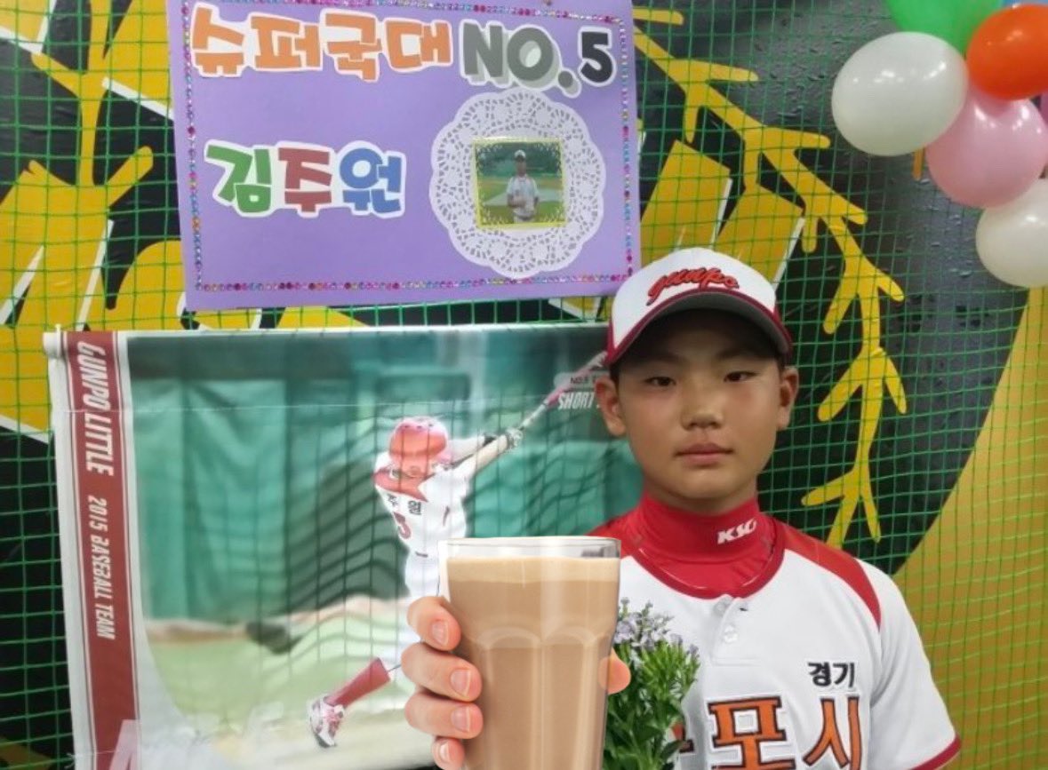 자누나들 한잔씩시원~~~~ 하게마시고 내일도힘내서 엔씨응원해봅시다!!!!!!!!!!!!!!!