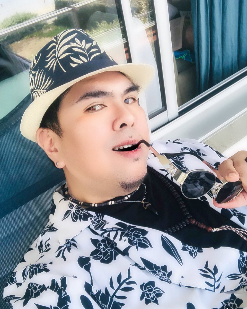 Brendt_Jacob's tweet photo. Summer Feels. #summer #summerlook #summerfeels #summerootd #ootd #summerfashion #summerstyle #summerattire #selfie, #camwhoring, #projections, #nothingtodo, #me, #myself, #memyselfandi, #justme, #simplyme, #mypic, #selfpic, #facepic, #itsme, #imbored, #doingnothing, #thisisme, https://t.co/8Y65oQwNiY