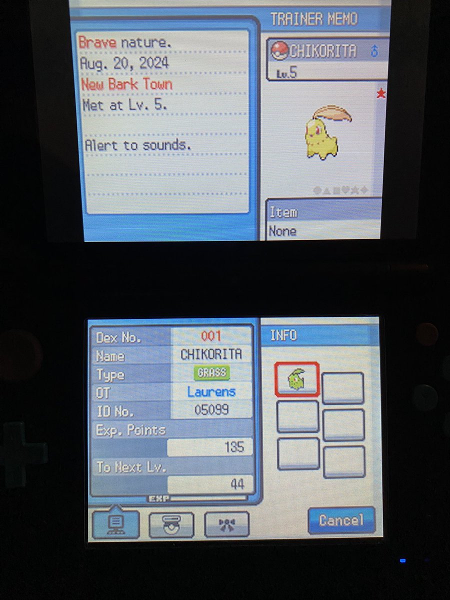 LAURENS__7's tweet photo. I’m back into full odds hunting, and decided to finish up my Pokemon SoulSilver starter hunt. This Shiny Chikorita is the laat one i needed for the full evolution line. Now i only need 3 Totodile for the full set of Johto starters. https://t.co/M8aeB67cnD