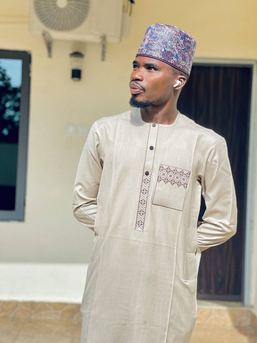 khalidsanusi12's tweet photo. “Life isn’t about finding yourself. Life is about creating yourself.” — George Bernard Shaw https://t.co/nxJbt2YelN