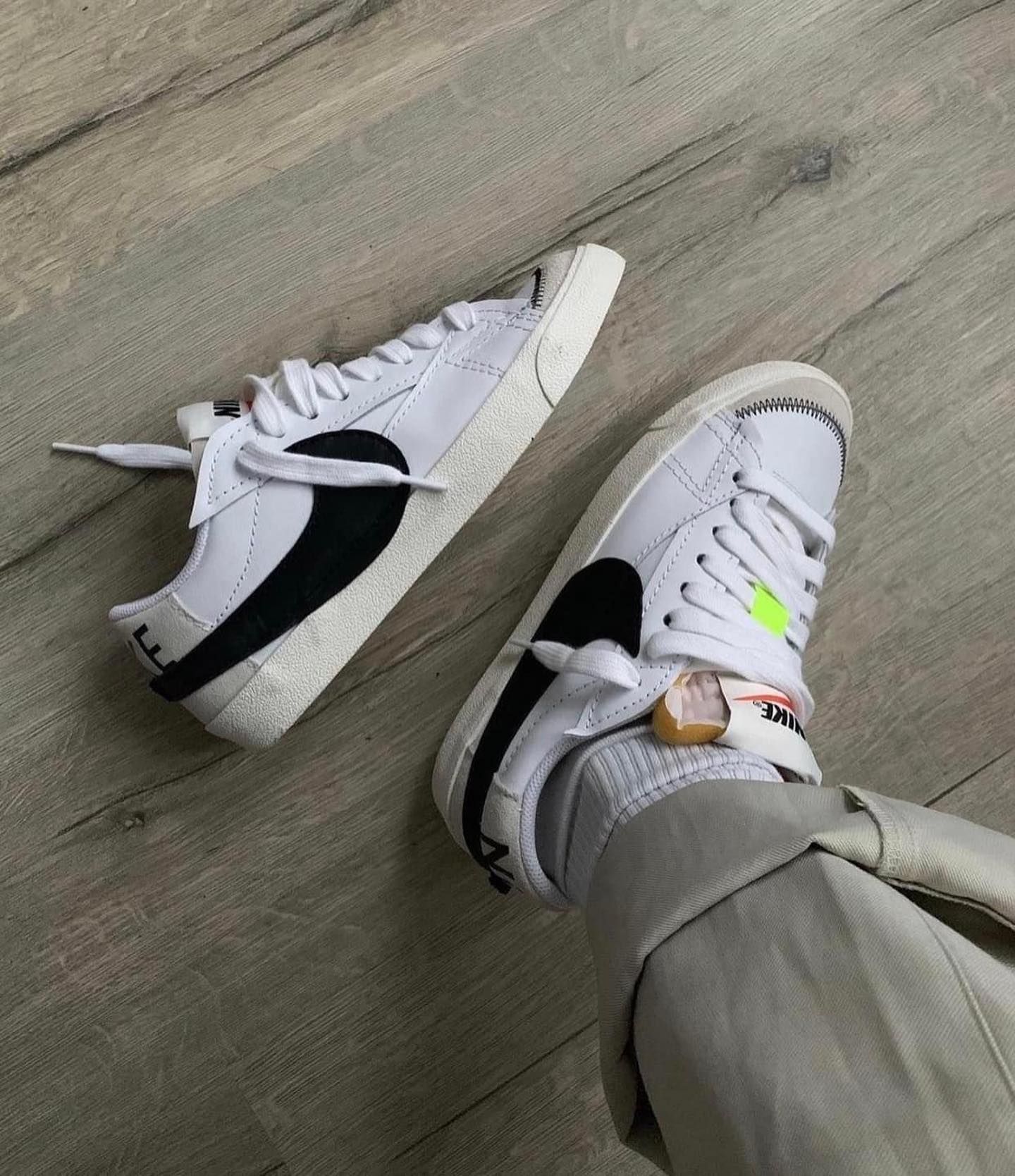 S**様 Nike Blazer Low 77 JUMBO ホワイト/ブラック Nike - Men - Blazer Low '77 Jumbo Swoosh - White/Black/Sail
