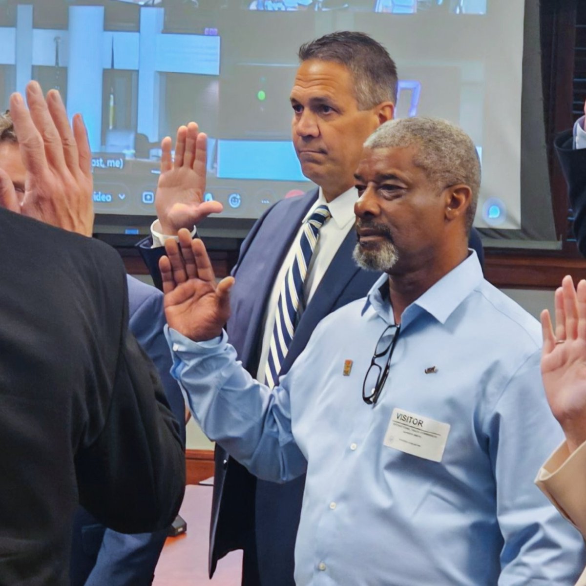 steelworkers's tweet photo. Derrick Smith of Local 50M testified at the International Trade Commission on unfairly traded wine bottles. Smith’s employer, Ardagh, idled its Seattle factory due to unfair trade and sought ITC relief. A successful petition could pave the way for Ardagh to restart the plant. https://t.co/NHyC0YxVwV