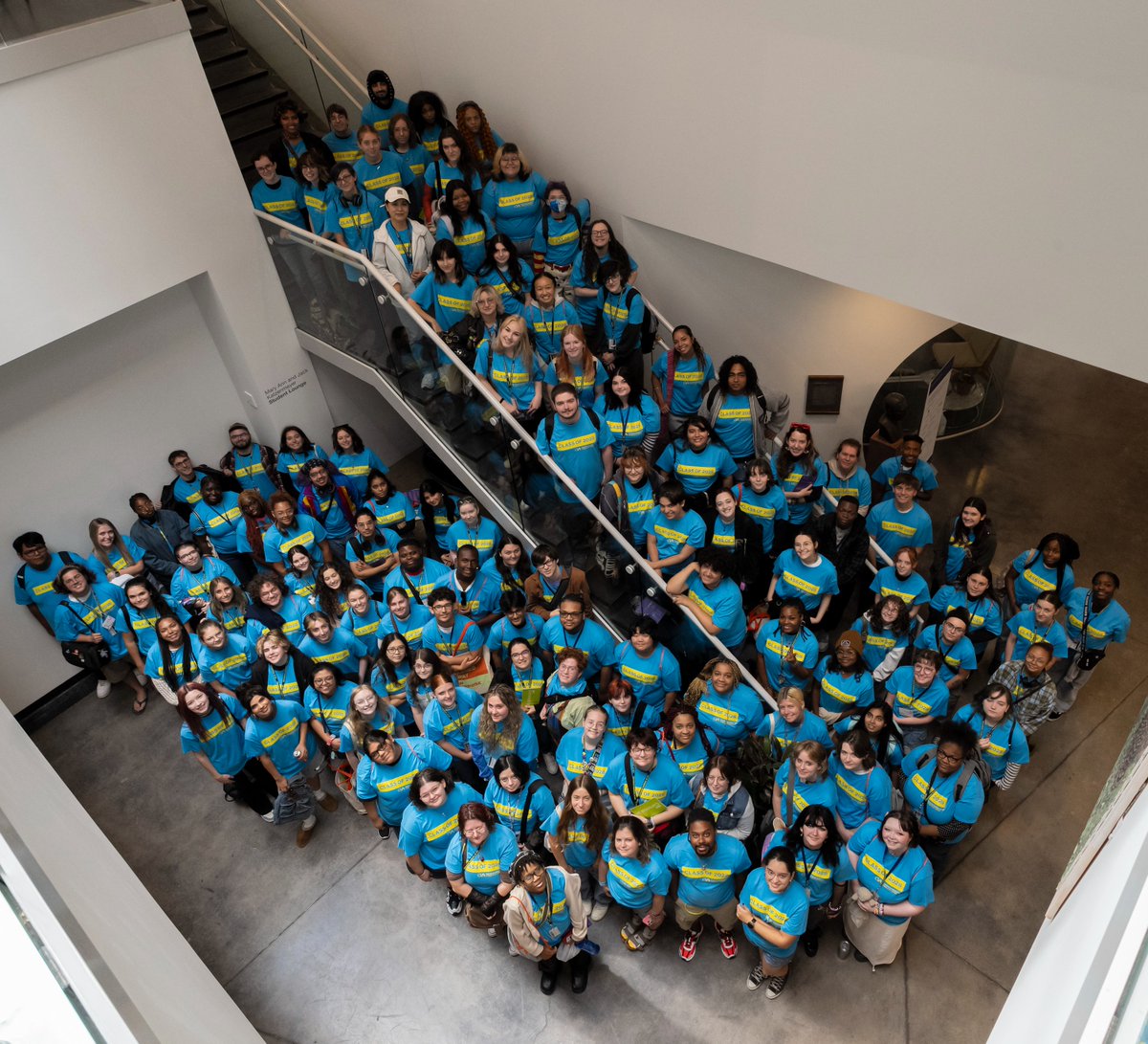 CleInstituteArt's tweet photo. Introducing the class of 2028! Join us in welcoming them all to CIA! 🎉🧡

📸: Leah Trznadel
#CIACreates #UniversityCircle https://t.co/vFZ9BVKhg3
