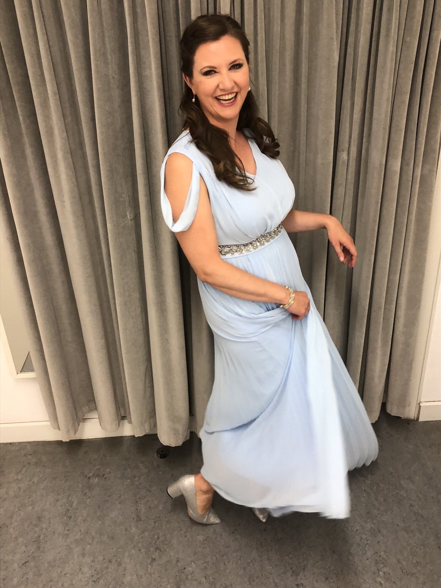Anna Harvey (@annaharveymezzo) on Twitter photo Just two days until the 2024/25 season <a href="/operamrhein/">Deutsche Oper am Rhein</a> kicks off! But first, a celebration of last season, a special one for me ⭐️ Finally getting to sing my dream role of Octavian in Rosenkavalier, adding two new Wagner roles to my repertoire, & traveling to 🇫🇷🇳🇱🇬🇧🇫🇮 for work! Just two days until the 2024/25 season <a href="/operamrhein/">Deutsche Oper am Rhein</a> kicks off! But first, a celebration of last season, a special one for me ⭐️ Finally getting to sing my dream role of Octavian in Rosenkavalier, adding two new Wagner roles to my repertoire, & traveling to 🇫🇷🇳🇱🇬🇧🇫🇮 for work!