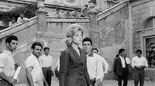 TheCinesthetic's tweet photo. L'Avventura (1960) | The White Lotus (2022) https://t.co/fjkdXoJtkj