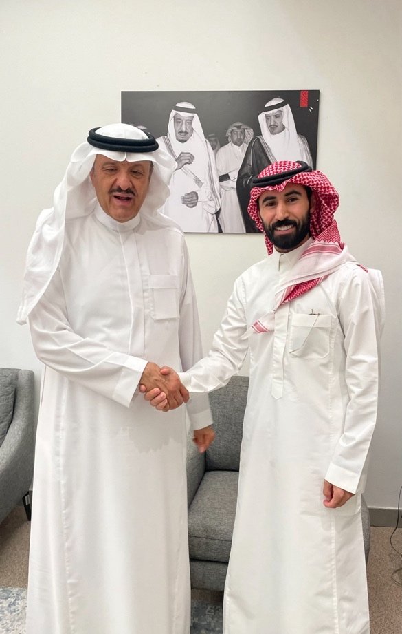 First1Saudi's tweet photo. 🛩️ عبدالله القبلان يُحلّق بالراية السعودية عالياً! 🇸🇦✨

لأول مرة.. سعودي يبهر العالم في الاستعراضات الجوية 🏆🌎

• حاصل على تصنيف طيران الاستعراضات من بريطانيا وأوروبا 🏅
• حقق المركز الخامس في بطولة إيروبتك بمدينة ليستر 💚

#فخر_السعودية #طموح_بلا_حدود #إنجازات_سعودية

🛩️ Abdullah Alqublan Soars High with the Saudi Flag! 🇸🇦✨

For the first time.. A Saudi dazzles the world in aerobatics 🏆🌎

• Certified in aerobatic flying by UK and Europe 🏅
• 5th place in Aerobatic Championship in Leicester 💚

#SaudiPride #UnlimitedAmbition #SaudiAchievements
