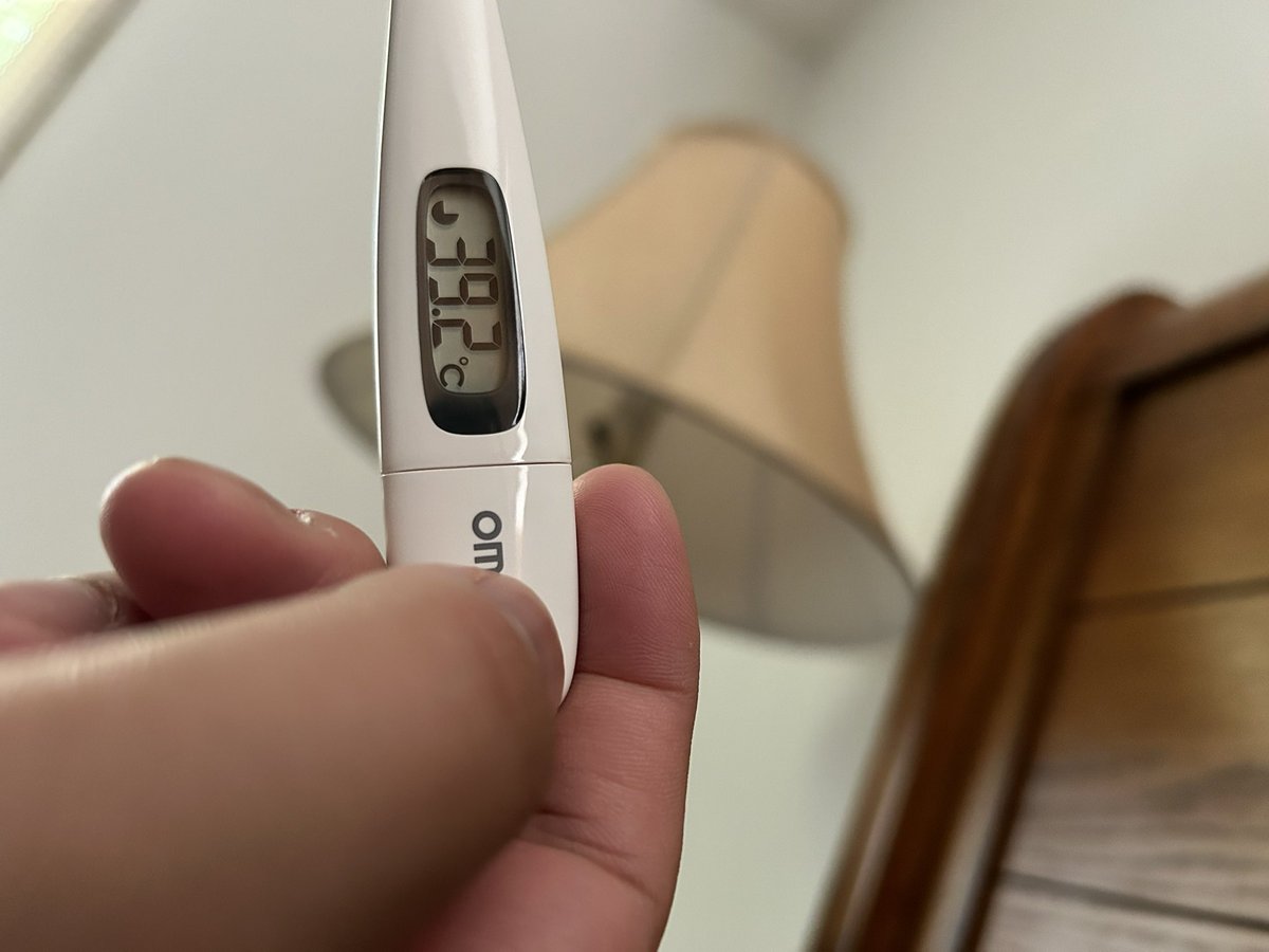 金曜日PDSのライブ、土曜日飲み会、日曜日ゴルフで遊びすぎたら月曜日発熱で早退