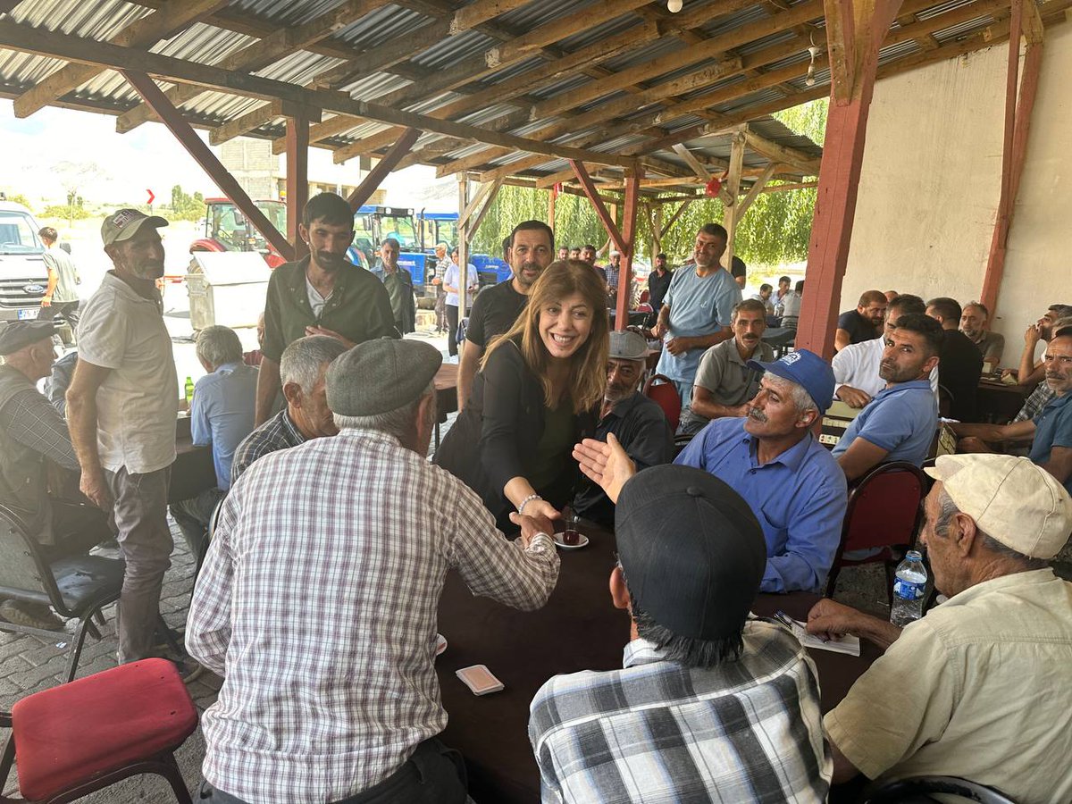 erzrmyesilsol's tweet photo. DEM PARTİ Erzurum Milletvekilimiz Sayın Meral Danış Bestaş Şenkaya, berdik, Oltu' da halkımız tarafından yoğun İlgi ile Karşılandı. https://t.co/2hAzfSUlNM