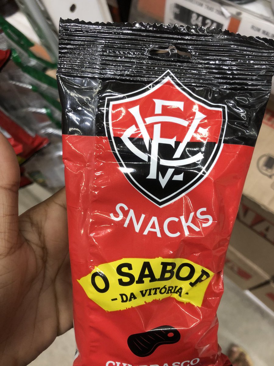 maduvz7's tweet photo. gente tem salgadinho sabor de merda agora é???? https://t.co/bSyrqBI1Z0