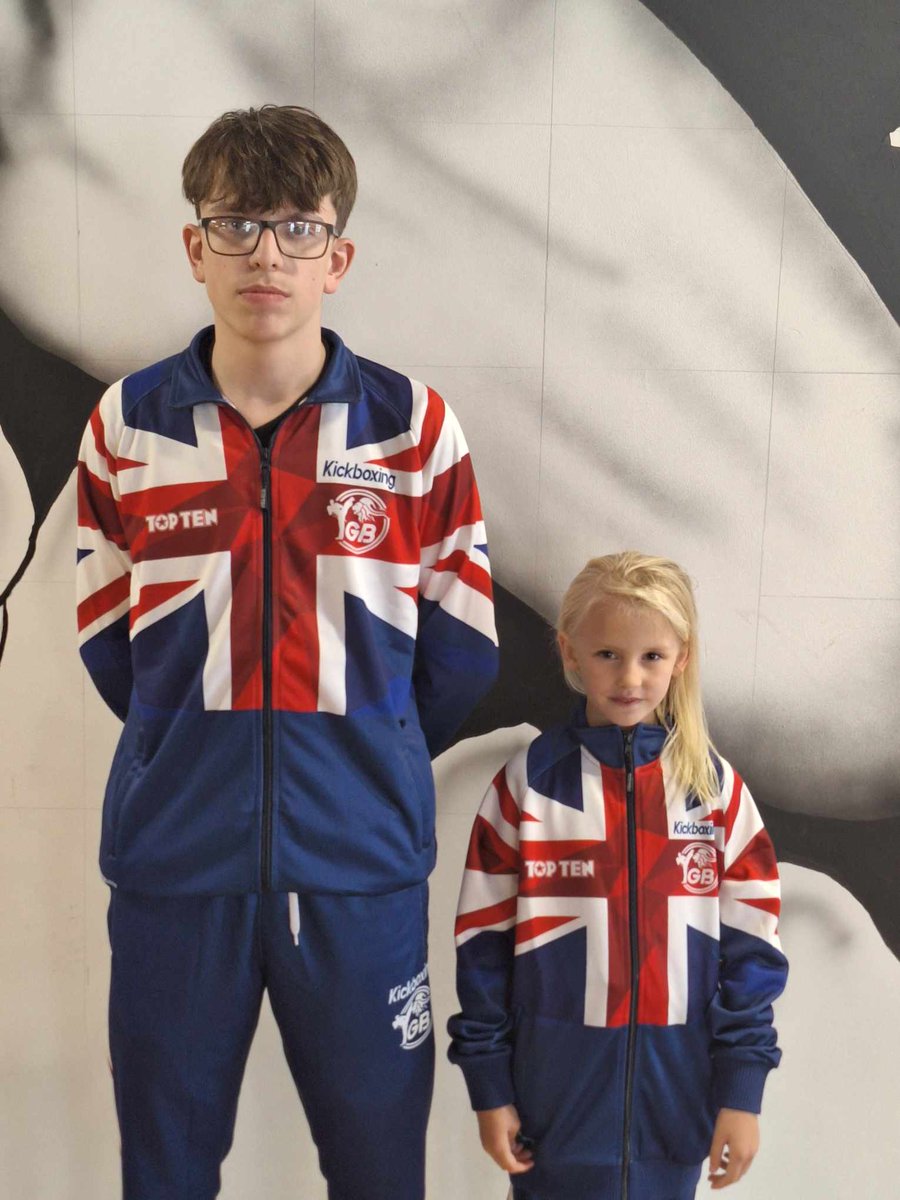 TDKTeamWales's tweet photo. 3 days before they fly to Budapest for the WAKO Youth World Championships We are very proud of these Pontypool Youngsters   #LetsGo #GBKickboxing #WAKOWORLDS #BUDAPEST #HUNGARY https://t.co/VVqf0qyvyf