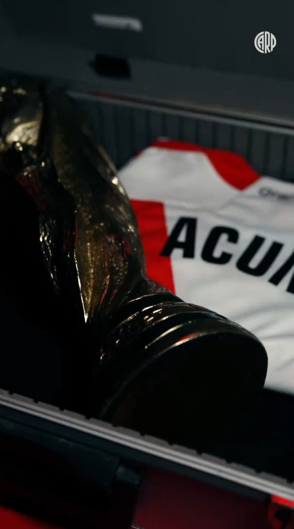 termenzo's tweet photo. ES EL CLUB ATLÉTICO RIVER PLATE, PENDEJO HIJO DE PUTA MICROBIO https://t.co/xO4dMPExJS