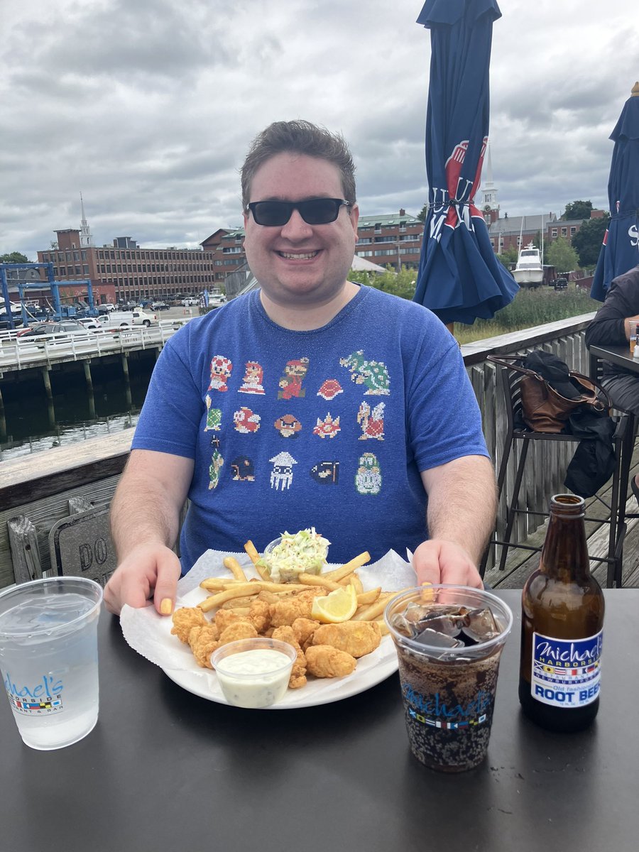 MichaelDaGaymer's tweet photo. I went on a harbor cruise this afternoon with my mom and it was so much fun! Then we went to Michael’s Harborside for some fish 🛥️🌊🐟🍟🍽️ #HarborCruise #Cruise #Boat #Boating #Sea #Ocean #Water #Travel #Nature #Photography #Boats #BoatLovers #GuysOfTwitter #Guys #GayGuy #LGBTQ https://t.co/1vmMQDyYMD