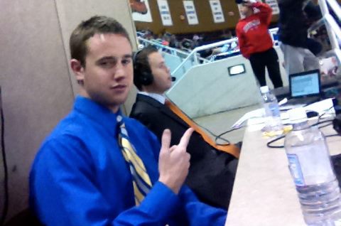 AlanFuehring's tweet image. I've loved radio my entire life. It intensified as a 19yo intern in a certain hockey broadcast booth.

Today, I still pinch myself to be the voice of the @AHLIslanders and to have worked @NHL games. Thanks for listening! 📻 #NationalRadioDay