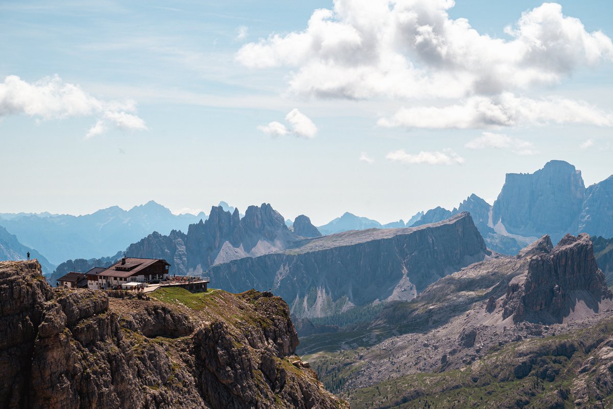 Troispasdecote's tweet photo. Bientôt sur le blog... #teasing #dolomites https://t.co/vRZvQXnAy7
