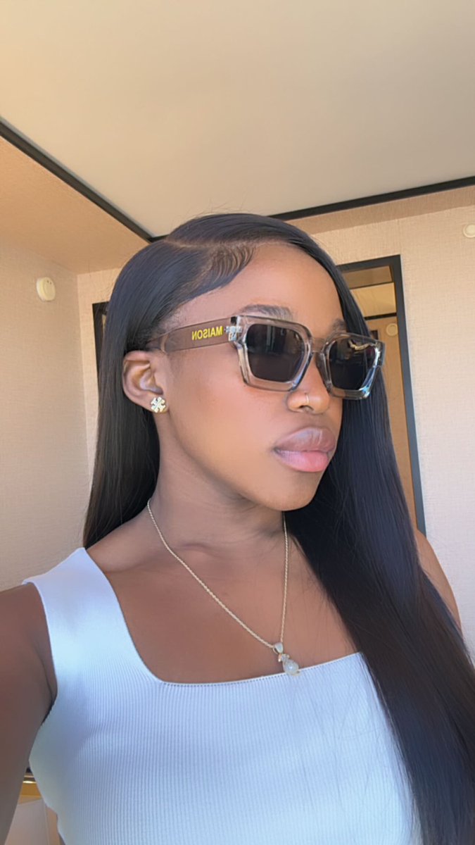 Maisonxbycohen's tweet photo. Maison X Clear Obsidian Glasses π«The Genius Luxury Brand #LuxuryShades #DesignerShades
https://t.co/kJwmBBVTGI https://t.co/lfhOZ4GBGM