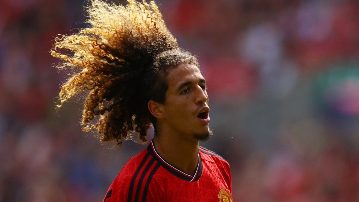 AleksanyanAleks's tweet photo. #BurnleyFC is interested in a loan with a mandatory buy clause for Hannibal #Mejbri. 

Not close to an agreement but Burnley has reached out to #MUFC.

@FabrizioRomano https://t.co/MCcIBqvRRi