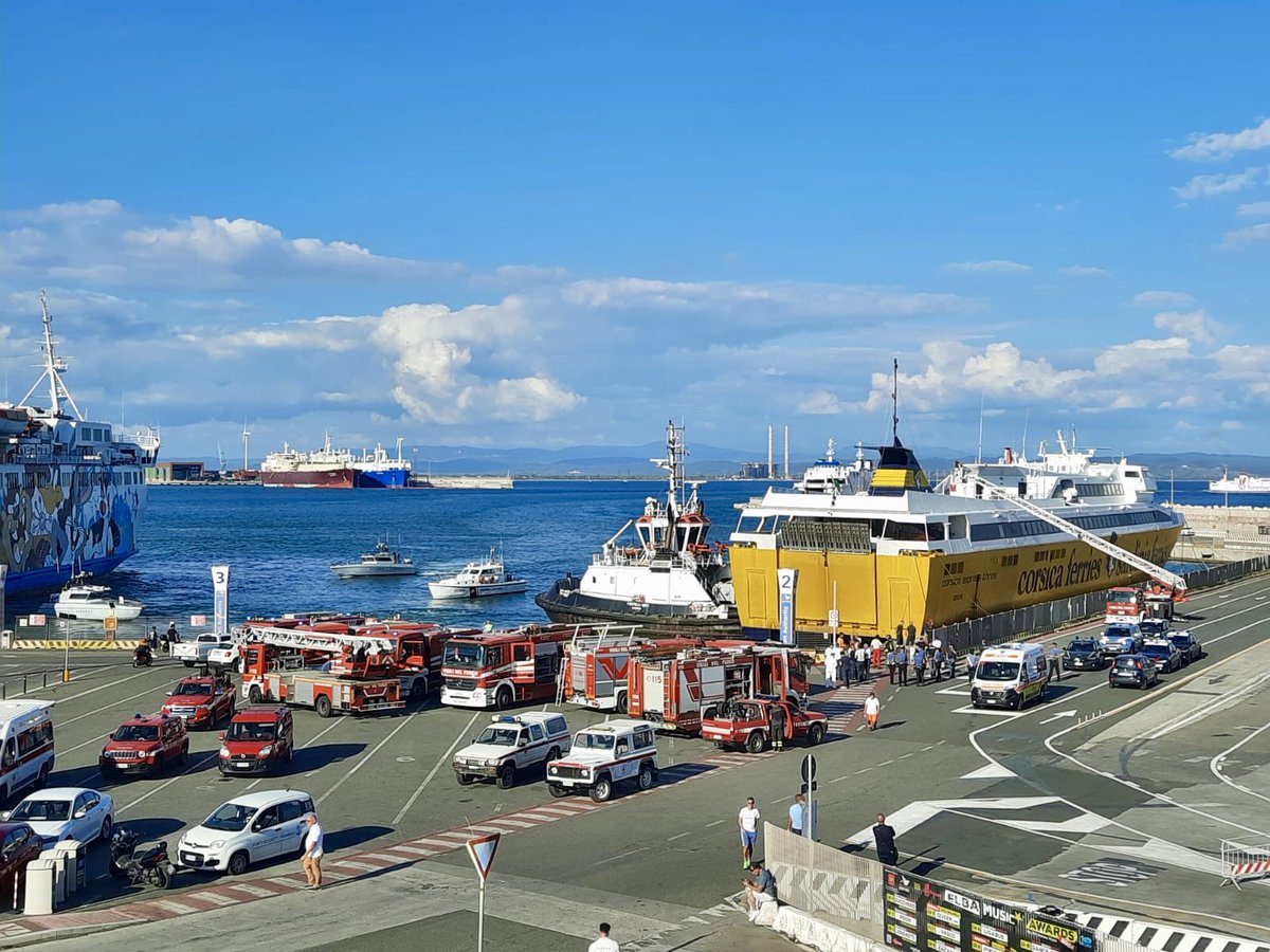 🔴 PIOMBINO - INCENDIO TRAGHETTO CORSICA FERRIES

In corso l'evacuazione delle circa 300 persone a bordo, tra passeggeri e personale. #CroceRossa presente per garantire assistenza alla popolazione e per lo svolgimento di tutte le attività evacuative e di messa in sicurezza.