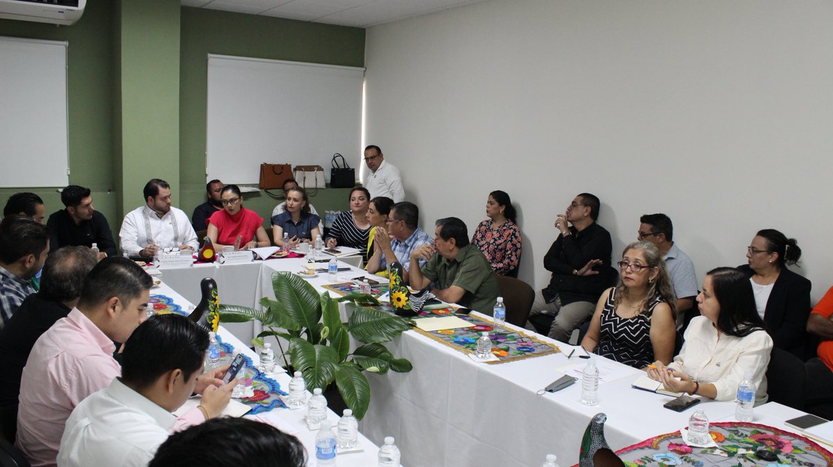 Por acuerdo del Comité Coordinador del #SAECH, se instaló el grupo técnico y se inició oficialmente el Sistema de Denuncias, una herramienta que permitirá a las y los ciudadanos denunciar públicamente faltas administrativas y hechos de corrupción.
#Anticorrupción #Sistema5