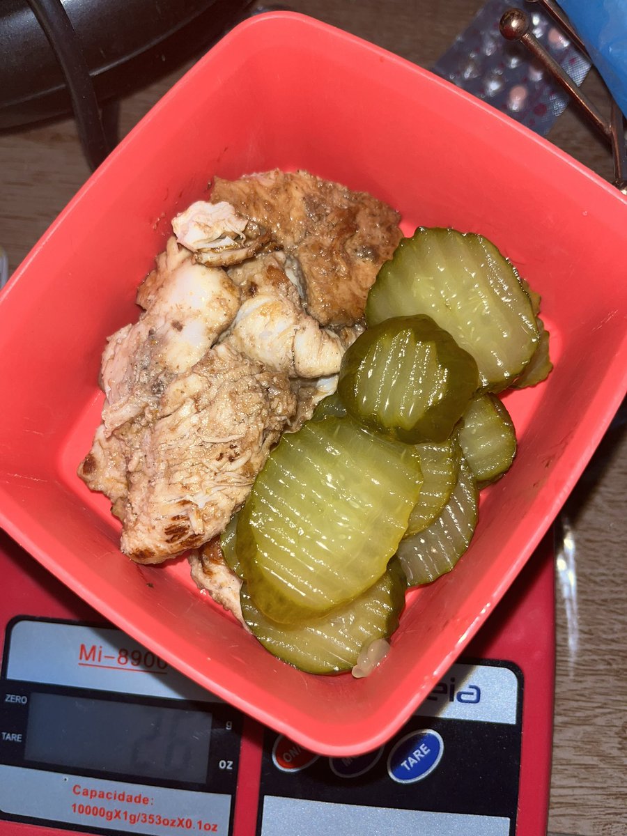 lilstwb's tweet photo. i love pickles https://t.co/abHQQtadrb