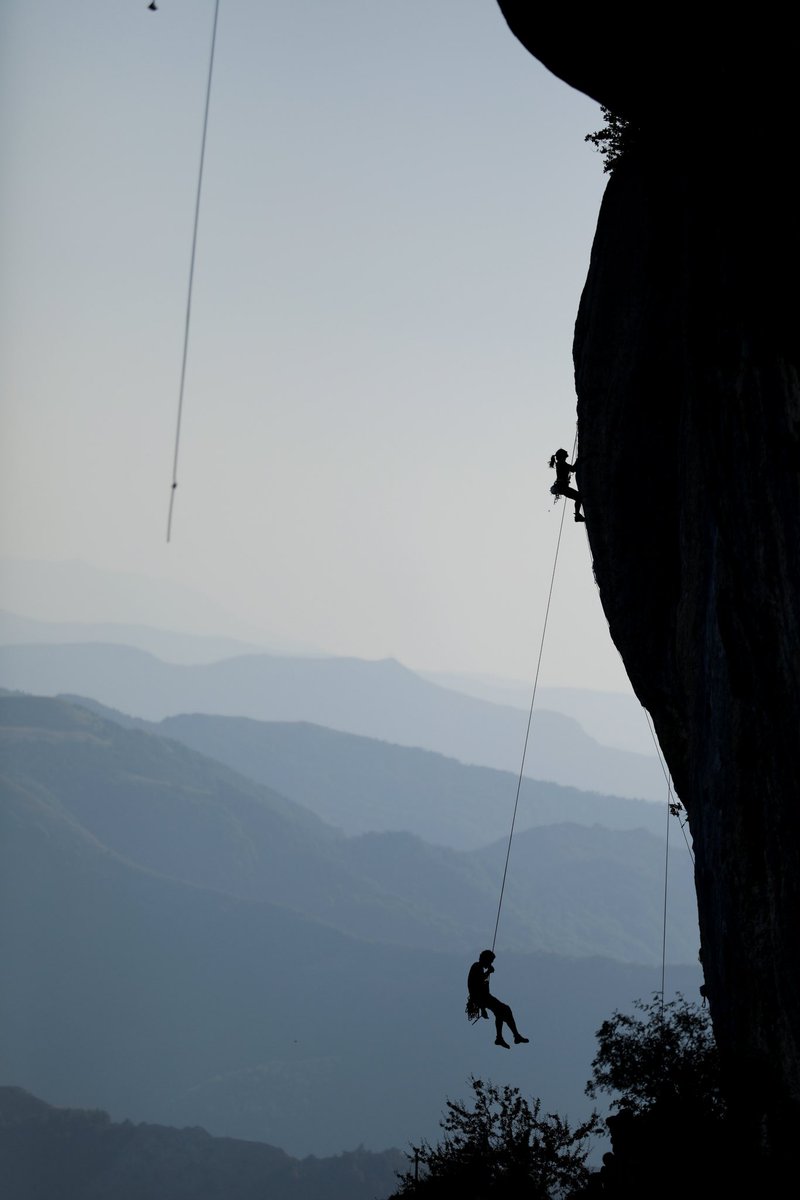 Christian_Dury's tweet photo. Mon éternel spot à photos : falaise de Céüse #myhautesalpes 💚💚
#climbing #escalade #ceuse #photograghy https://t.co/fQ3nkz3bFG