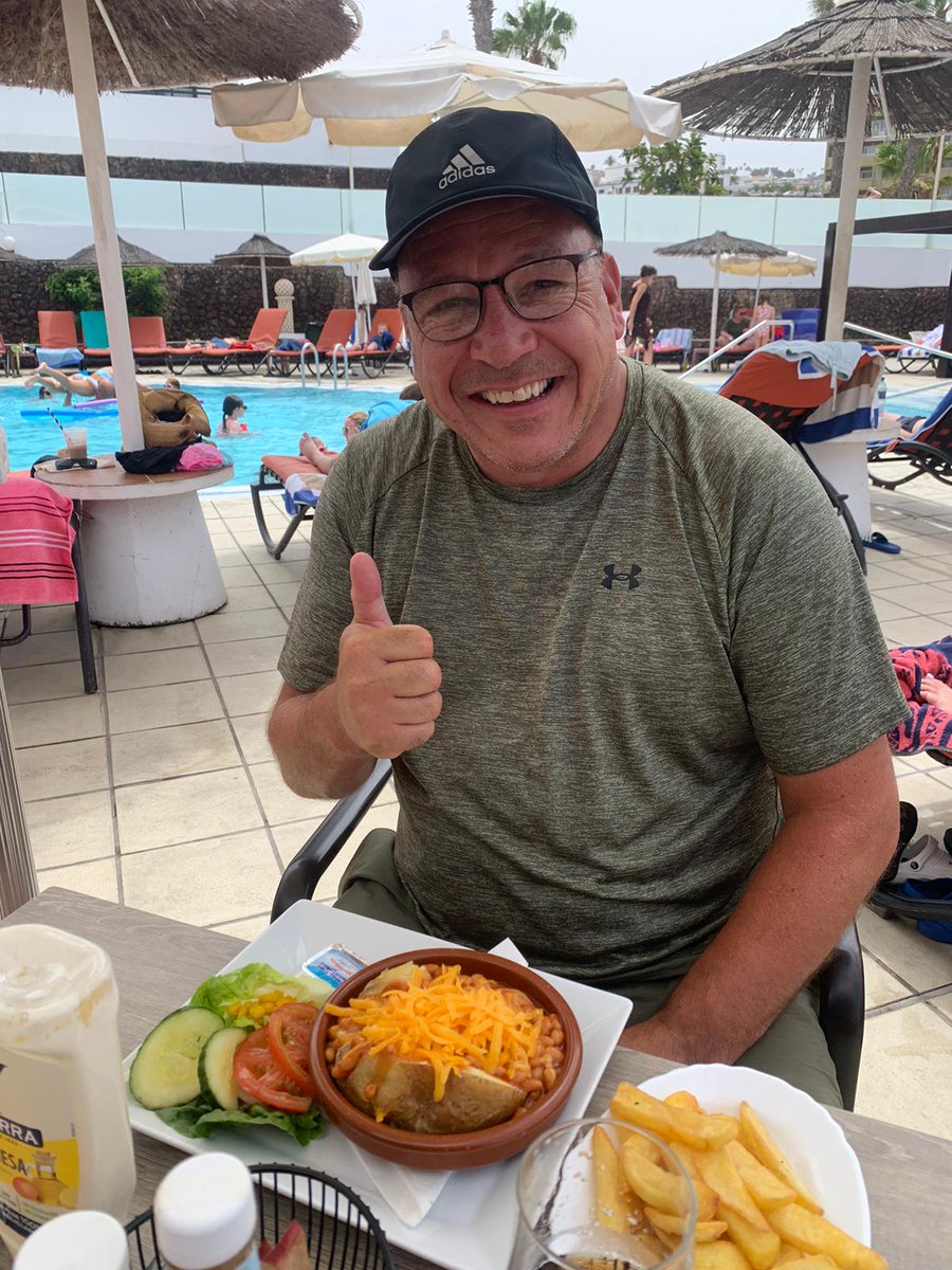 ENTERTAINMENT TEAM tweet media