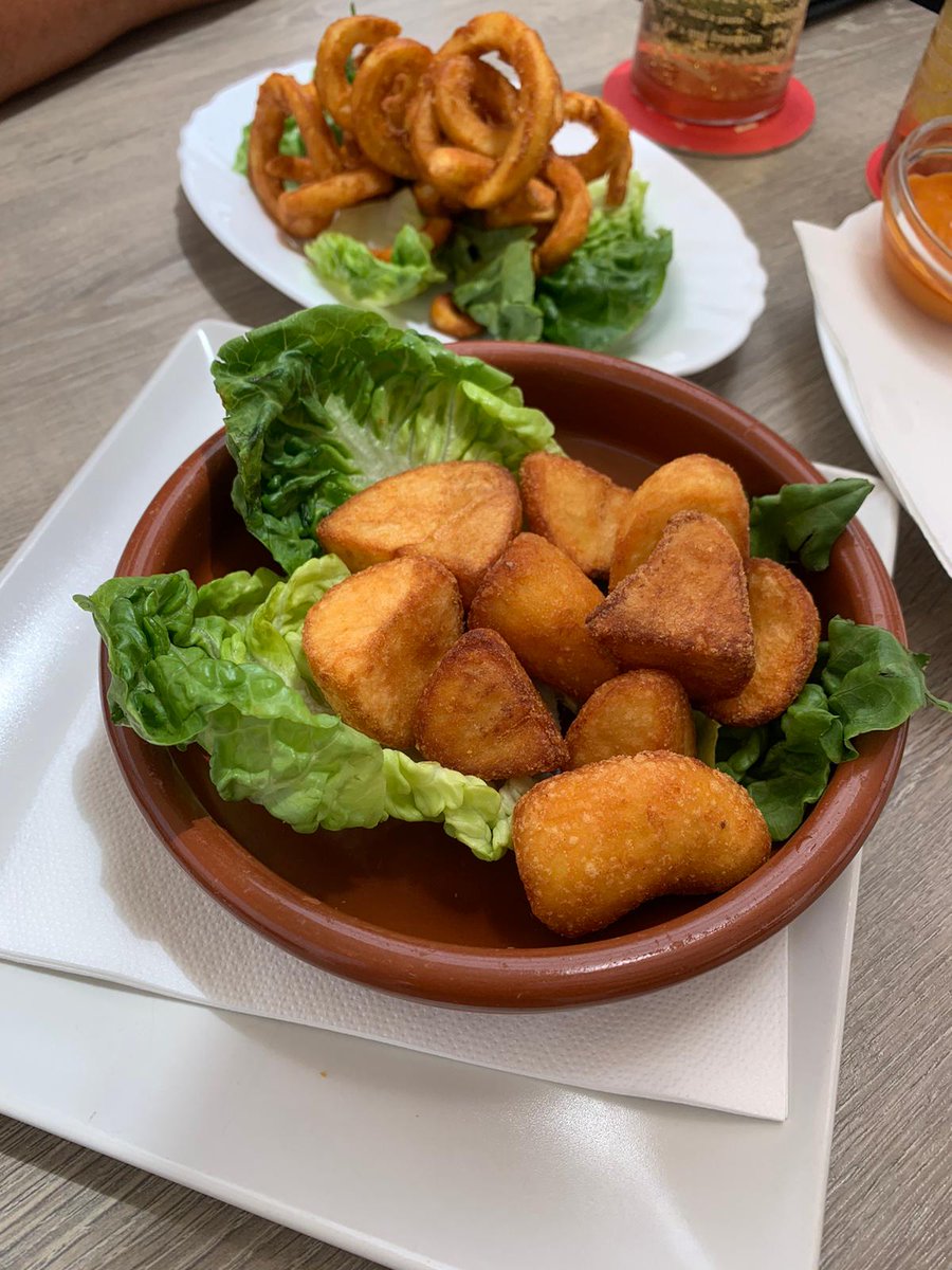 ENTERTAINMENT TEAM tweet media