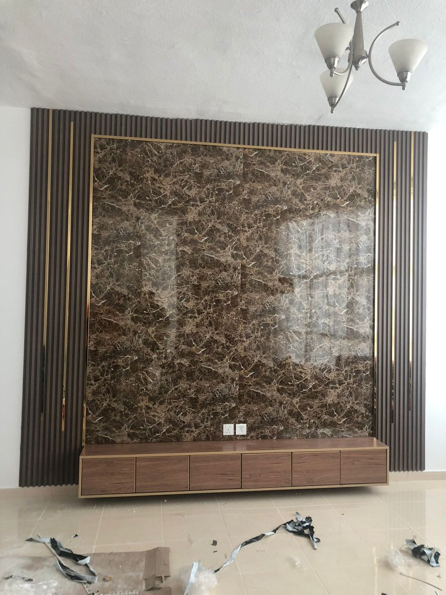 For rent Ajman Orient Tower Towers is a 2-room apartment with a sea view, fully furnished with full electrical and electronic equipment and new furniture. It has 2 rooms 2 bathrooms with shower lounge kitchen private parking furnished rental 6500  0522503544 WhatsApp 0527285206