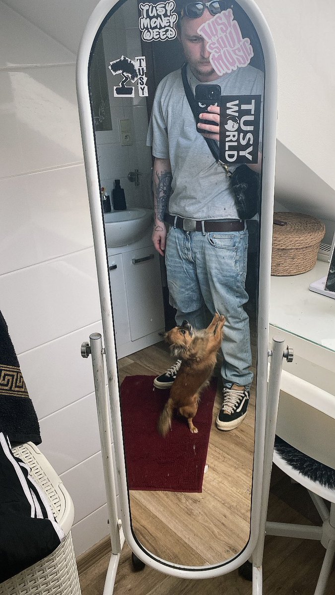 mdtboiii's tweet photo. Smrad votravuje vsude :D https://t.co/ugOXHHPG5y