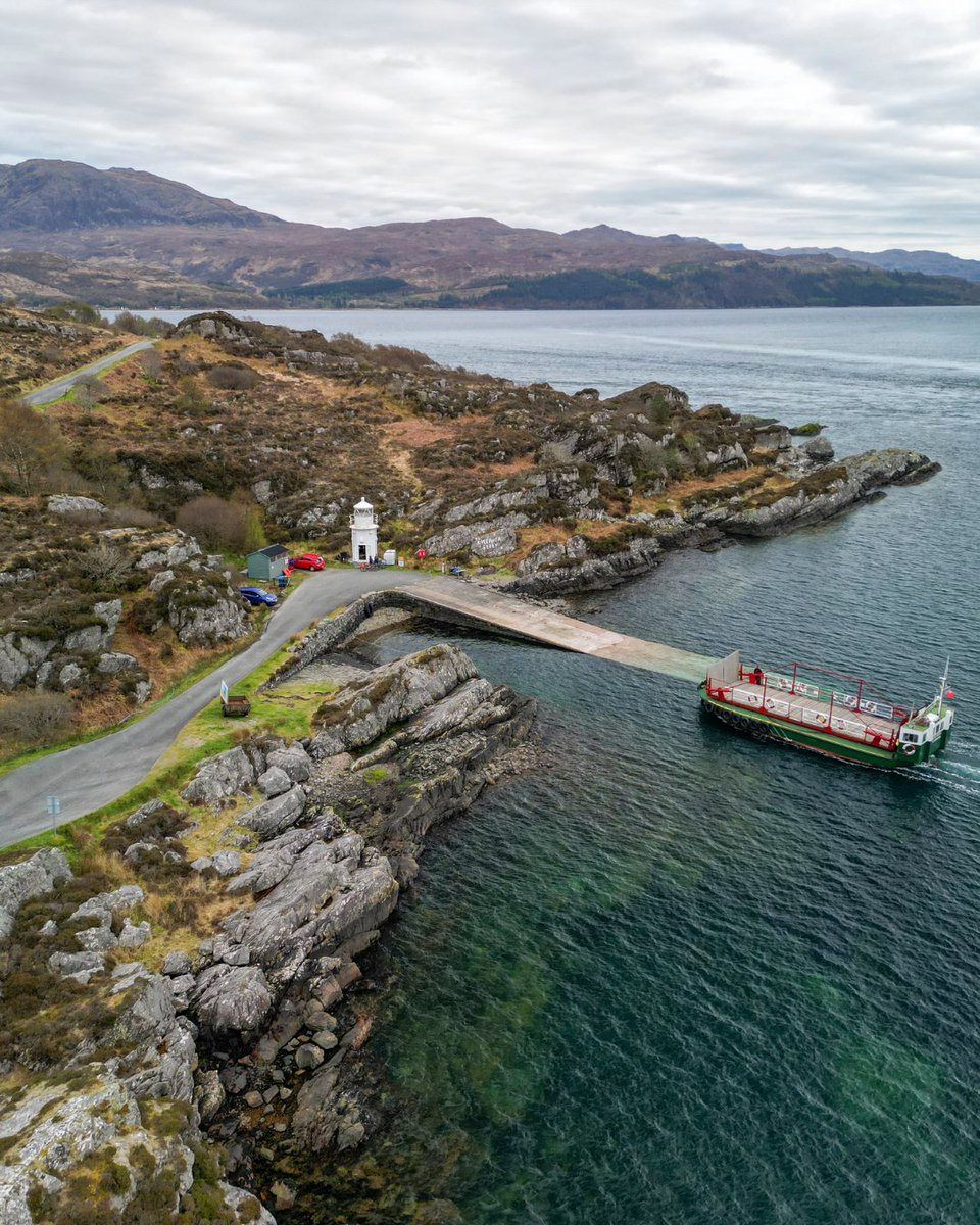 hostellingscot's tweet photo. Some stunning drone shots by @ridgelineprints over our Ratagan Youth Hostel, showcasing the beautiful Scottish Landscape.
@visitscotland @hihostels #ratagan #droneshot #visitscotland #scottishlandscape #scottishhighlands #viewsfordays https://t.co/uFi5Q3x36N