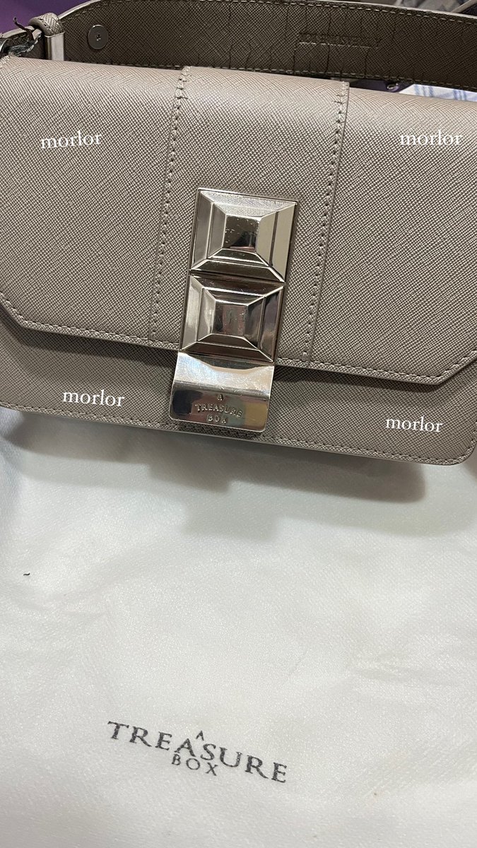 jjjaylerrrrr's tweet photo. ส่งต่อ atreasurebox สี taupe ค่า
ส่งต่อ 1200.- ส่งฟรีค่า มีตำหนิตรงสาย
ขอดูพต เพิ่มได้ค่า สนใจdmหรือทักไลน์ได้เลย
#atreasureboxbag #ส่งต่อกระเป๋า #ส่งต่อatreasurebox #ateasurebox #ส่งต่อกระเป๋ามือสอง #ส่งต่อเสื้อผ้า #ส่งต่อเสื้อผ้ามือ2 https://t.co/HnGnHSfU2C
