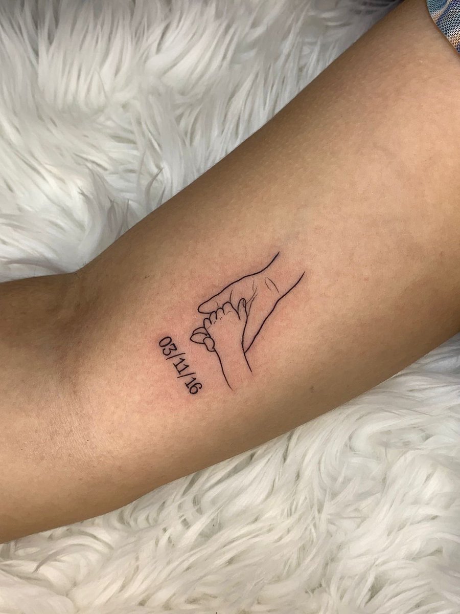 NgwanaMopedi1's tweet photo. Beautiful ink ✍🏿 🥺✨ https://t.co/YTvha1HPcA