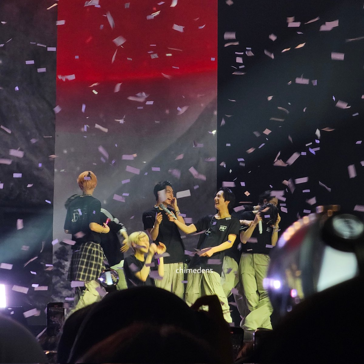 chimedens's tweet photo. happiness looks good on them🤍 till next time, my sevEN💫

#FATEPLUS_IN_JAKARTA #ENHYPEN https://t.co/FNL7y5eF9F