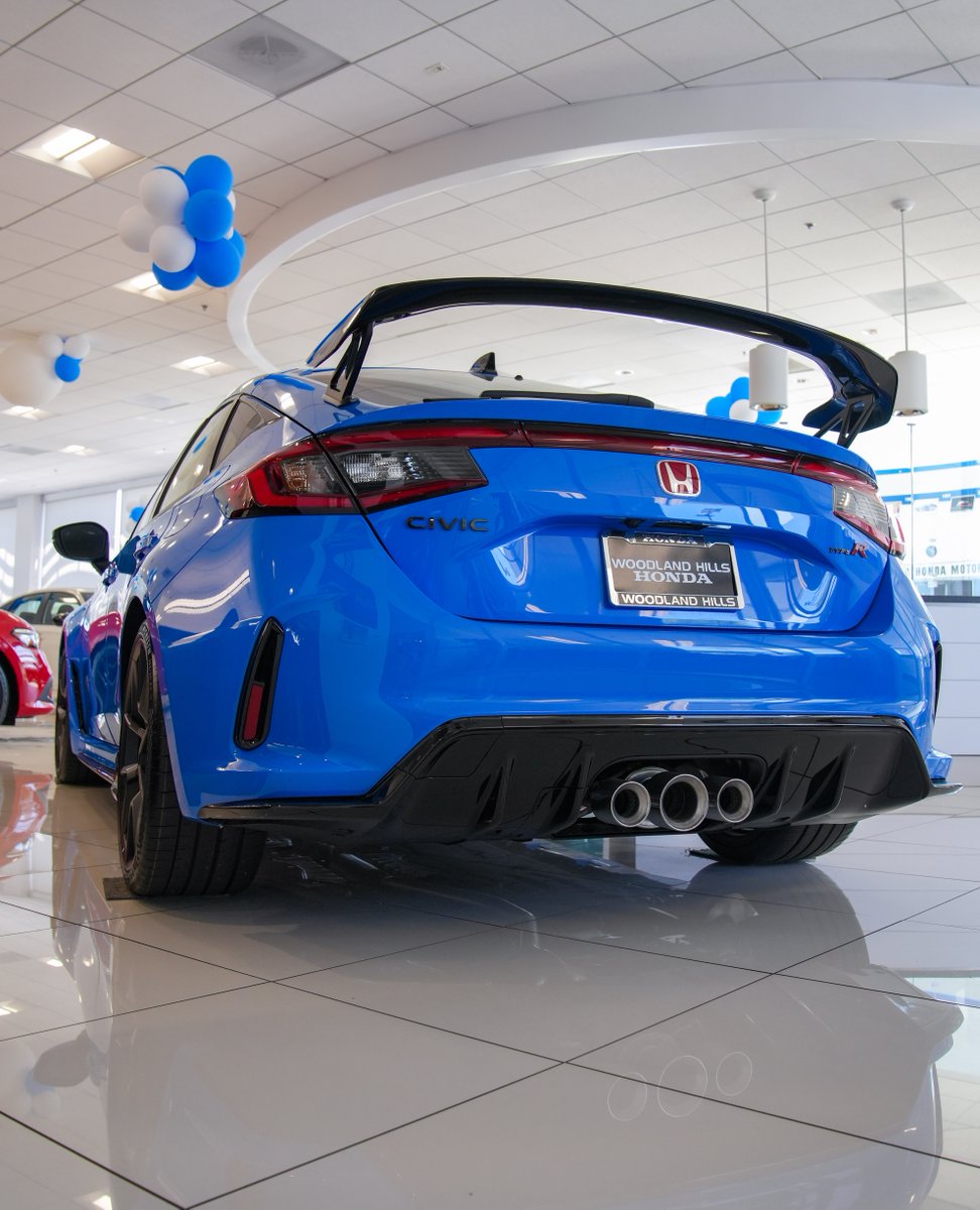 KeyesHonda's tweet photo. Make every Tuesday a Type R kind of day at Woodland Hills Honda 🔥

#whhonda #typertuesday #civictyper #typer https://t.co/fOF0HuQOrL