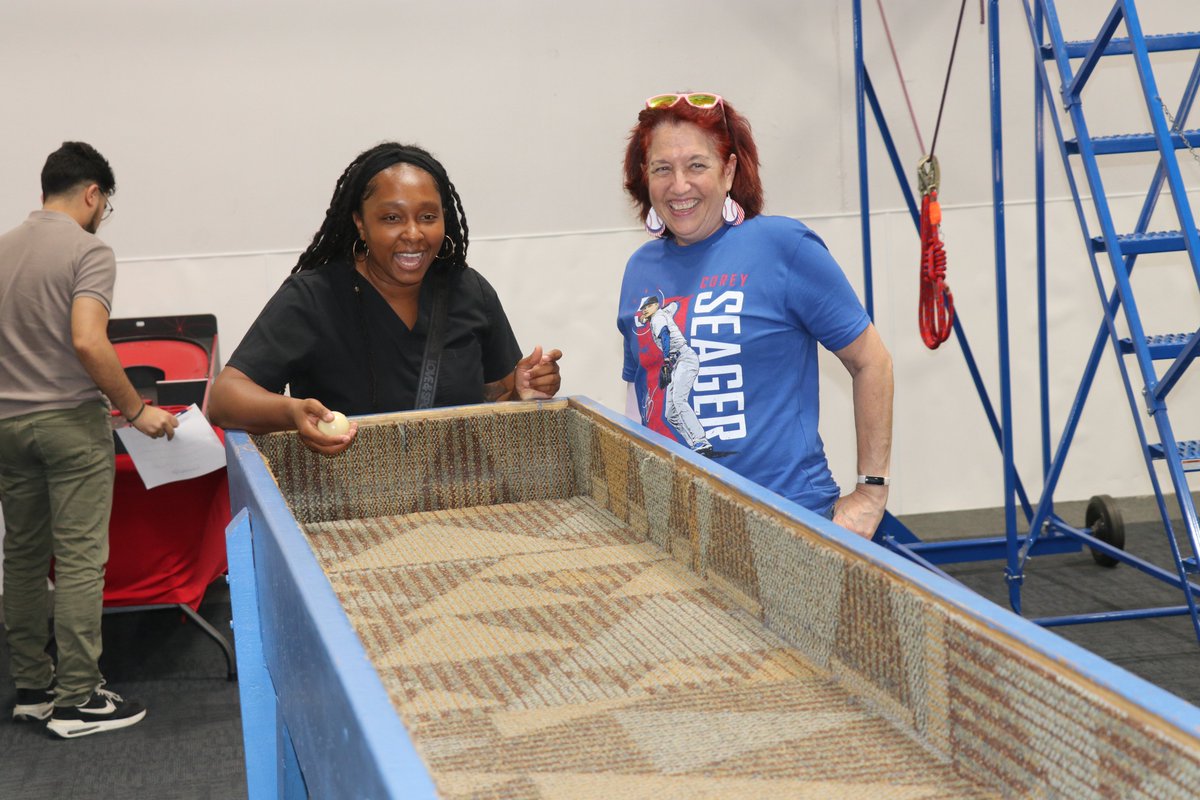 DallasIntSchool's tweet photo. Faculty and staff are back on campus this week for orientation as they prepare for an exciting new school year! Yesterday, teachers and staff attended a welcome back assembly, followed by an afternoon of team building activities at Group Dynamix.
#theDISdifference https://t.co/7oz20ORkhr