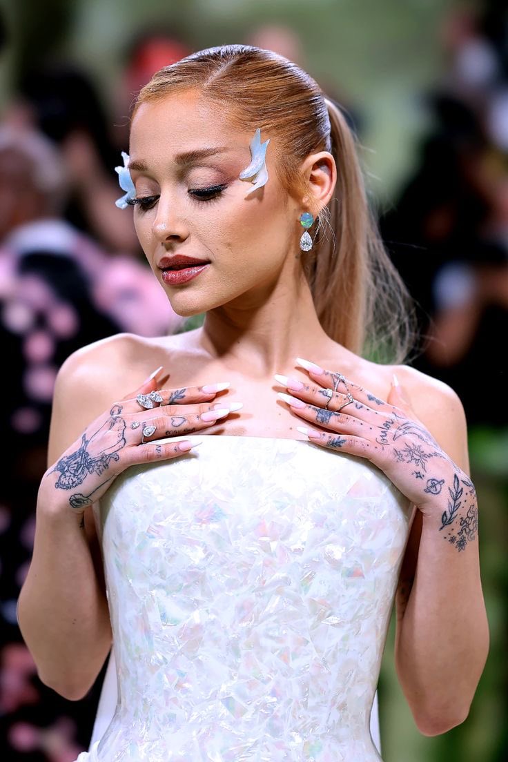 thankneext's tweet photo. ariana grande in 4k, you’re welcome https://t.co/wixdj29jOD