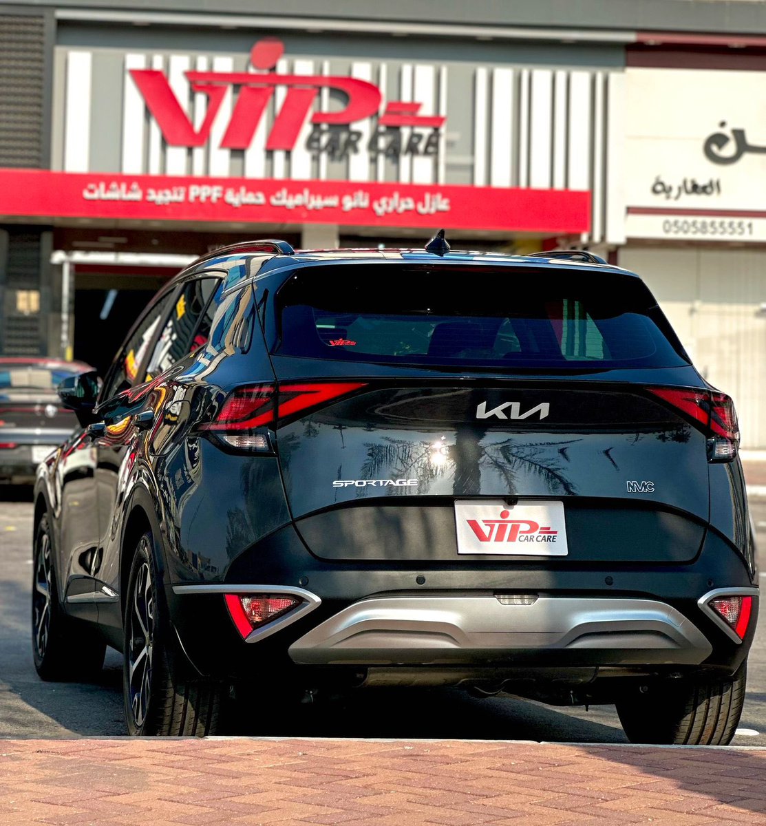 vipcarcare_ksa's tweet photo. ✨ اجعل Kia Sportage تتألق مع VIP Car Care! ✨
•تظليل حراري لحماية من حرارة الشمس.
•طبقة PPF لامعة لمظهر رائع وحماية تدوم.
•نانو سيراميك لحماية ولمعان يدومان طويلاً.
احجز الآن واستمتع بعروضنا الخاصة! 🌟

#ExplorePage https://t.co/srouFqd8iy
